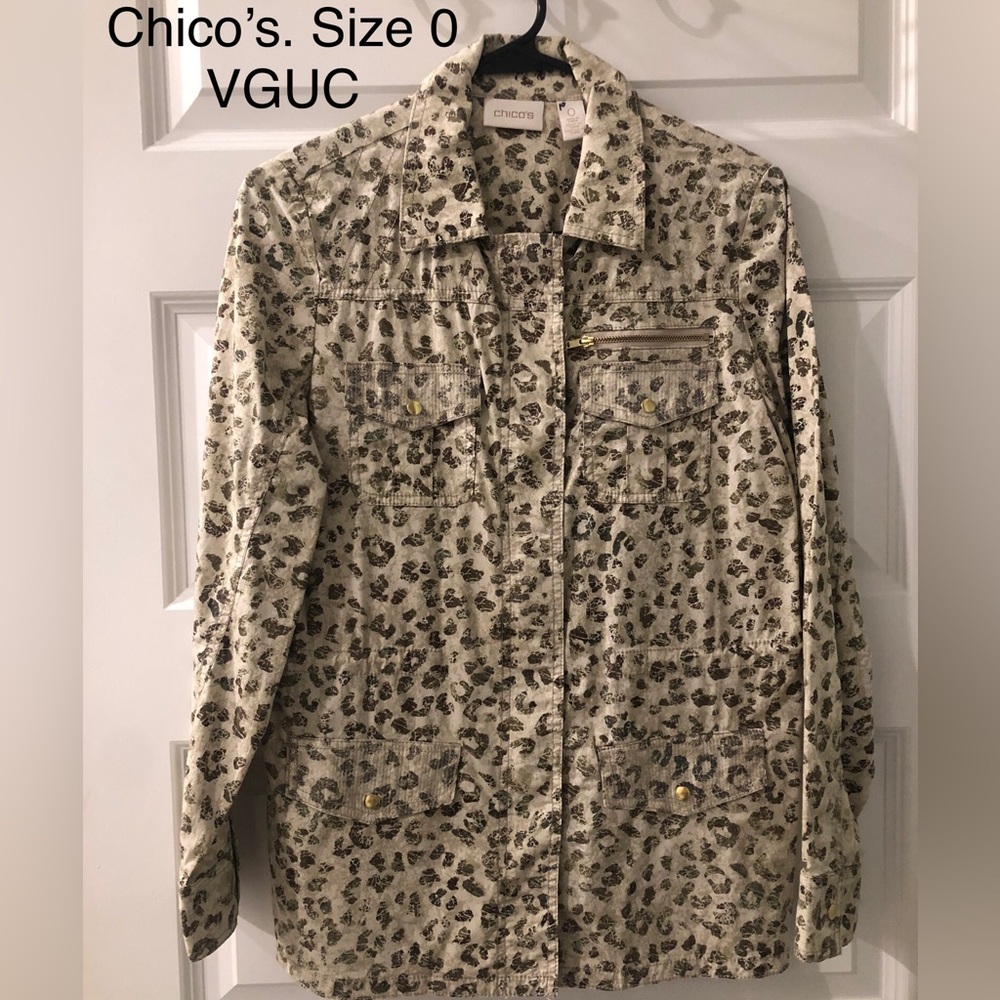 Size 0 Chico’s jacket